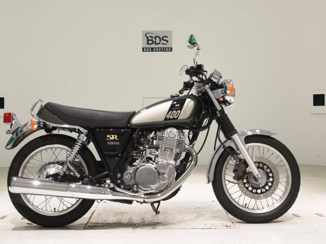 Yamaha SR400 2016