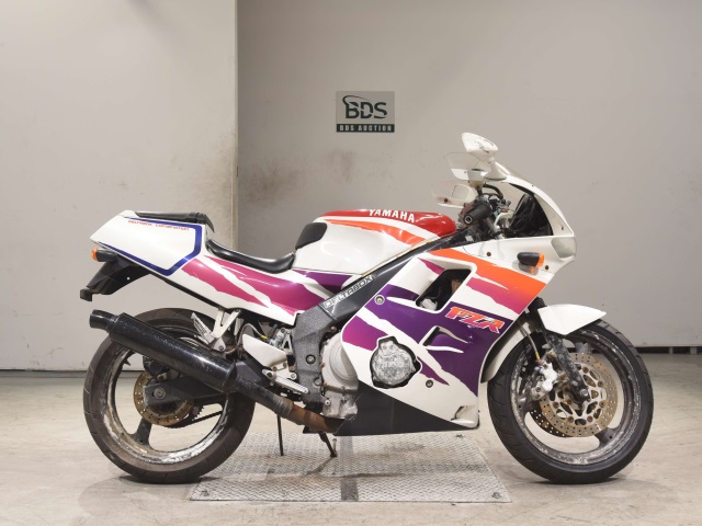 Yamaha FZR250R 1991