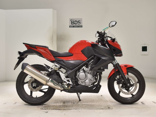Honda CB250F 2015