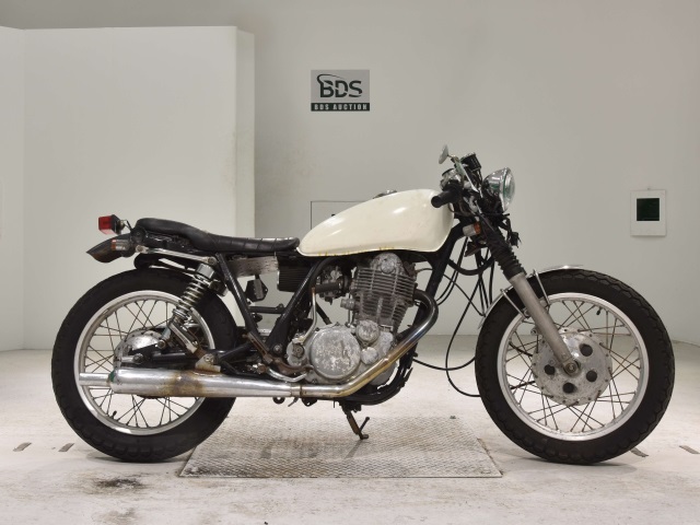 Yamaha SR400 1999