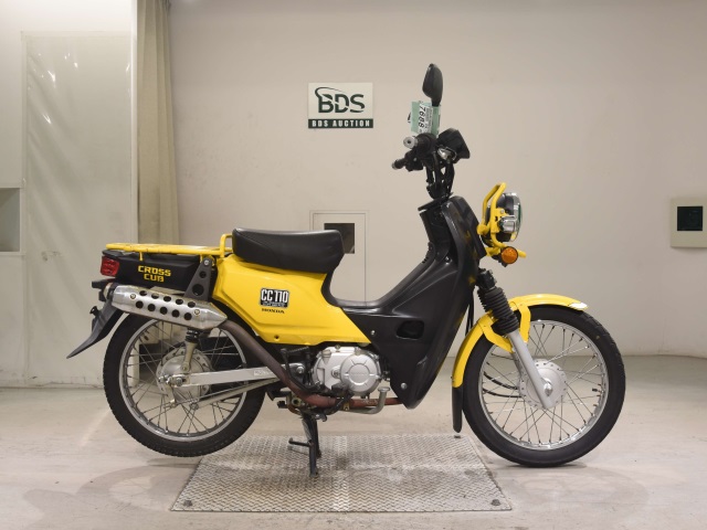 Honda CC110 CROSSCUB 2016