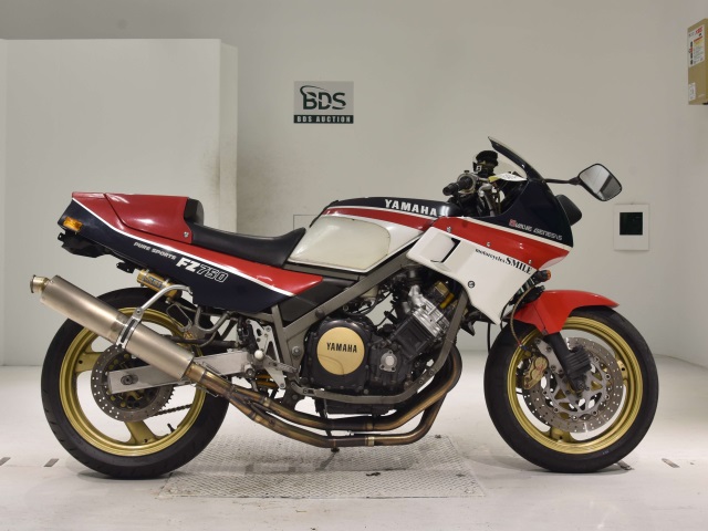 Yamaha FZ750 1985