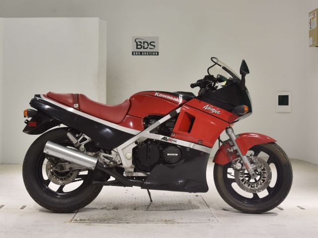 Kawasaki GPZ400R 1987