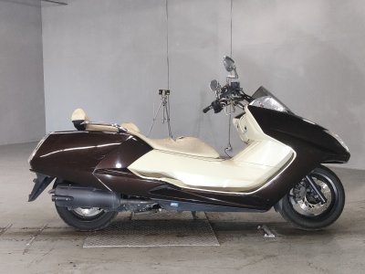 Yamaha MAGZAM 2014