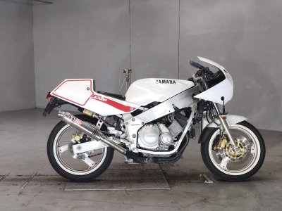 Yamaha FZR400RR 1987