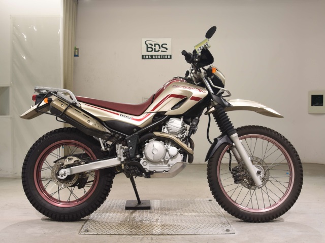 Yamaha SEROW XT250 2005