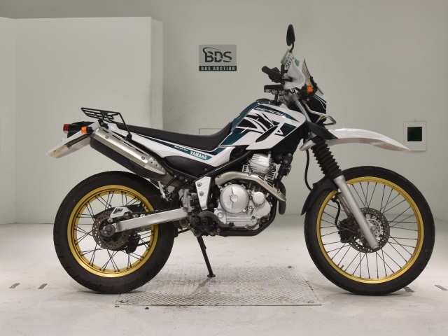 Yamaha SEROW XT250 2017