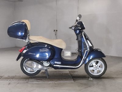 Vespa GTS250