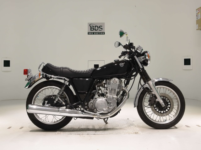 Yamaha SR400 2020