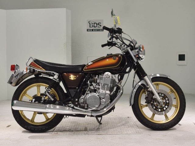 Yamaha SR400 2019