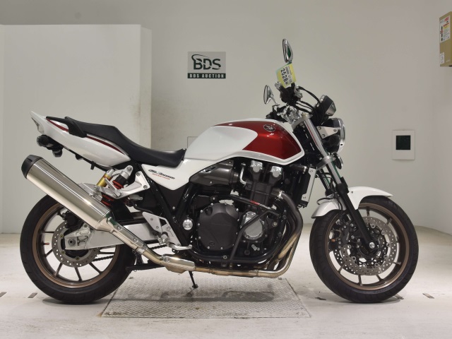 Honda CB1300SF 2016