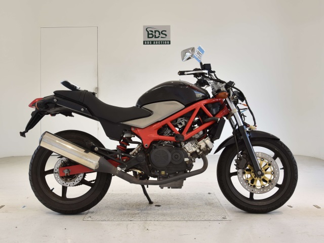 Honda VTR250 2011