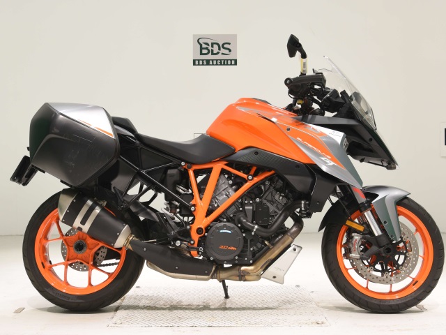 KTM 1290 SUPERDUKE GT 2018