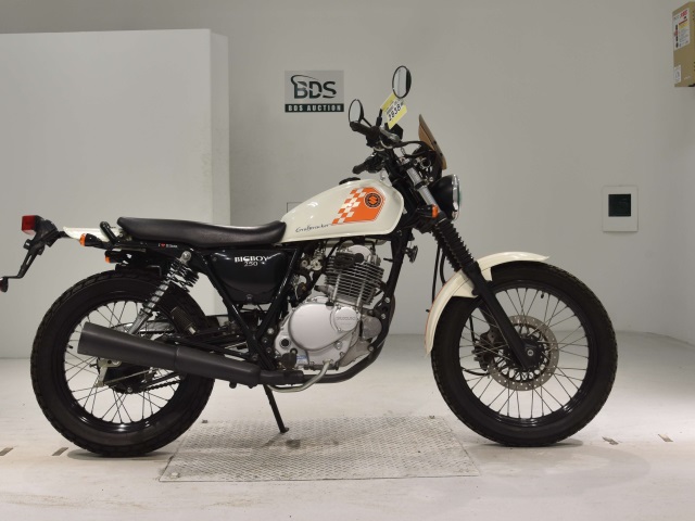 Suzuki GRASSTRACKER BIGBOY 2011
