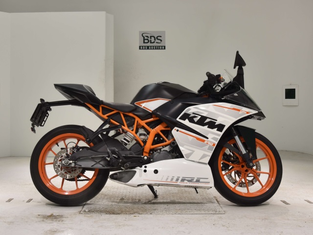 KTM RC 390 2016