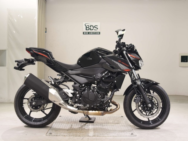 Kawasaki Z400 2024