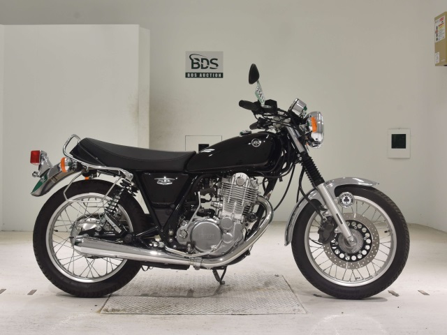 Yamaha SR400 2015