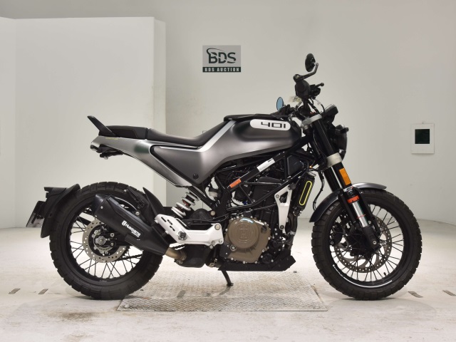 Husqvarna SVARTPILEN 401 2022
