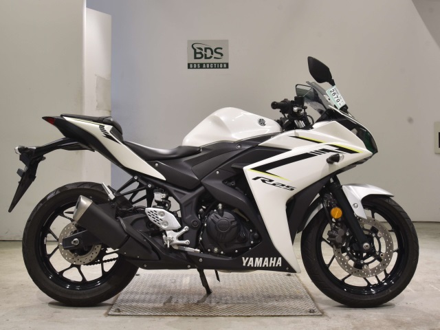 Yamaha YZF-R25 2018