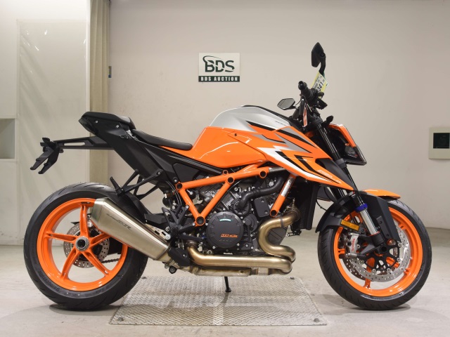 KTM 1290 SUPERDUKE R 2024