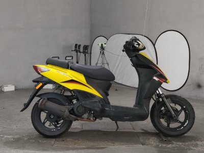 Kymco ｷﾑｺ ｱｼﾞﾘﾃｨｰRS50 2011