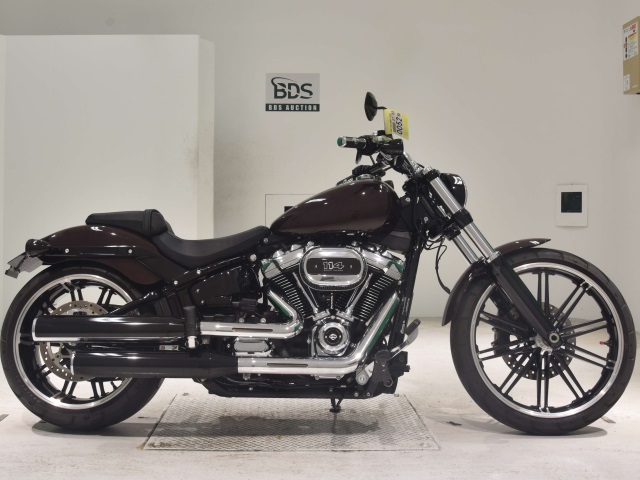 HD BREAKOUT FXBRS1870 2021
