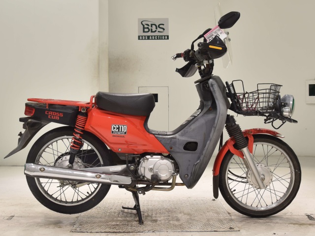 Honda CC110 CROSSCUB 2016
