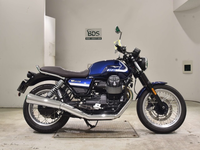 Moto Guzzi V7 SPECIAL 2021