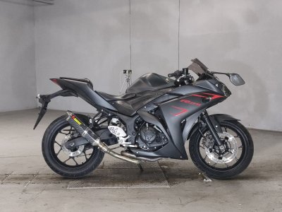 Yamaha YZF-R25 2018
