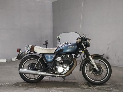 Yamaha SR400 2020