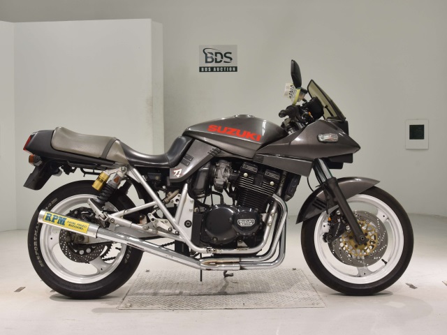 Suzuki GSX400S KATANA 1996