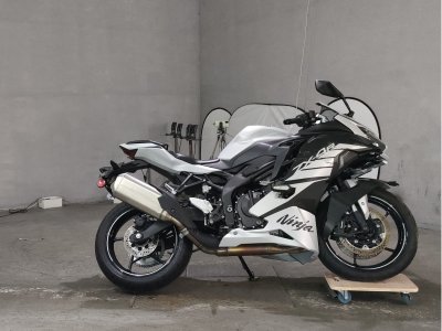 Kawasaki ninja zx-4r se 2024
