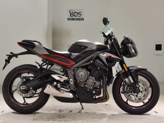 Triumph STREET TRIPLE 2021