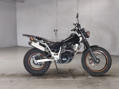 Yamaha TW225