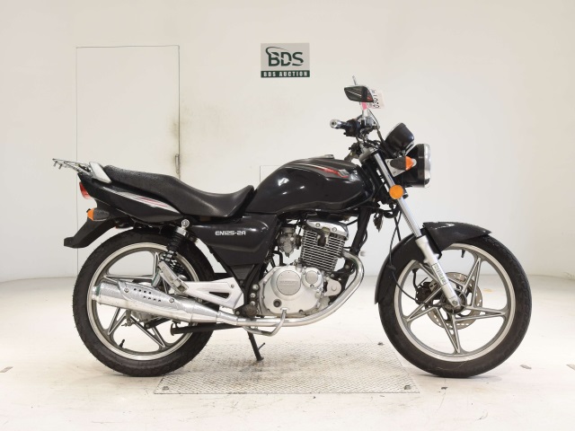 Suzuki EN125-2A 2012