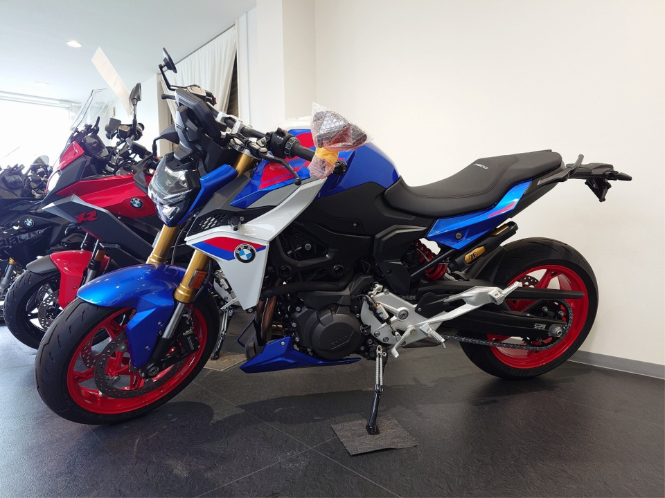 BMW F900R 2025