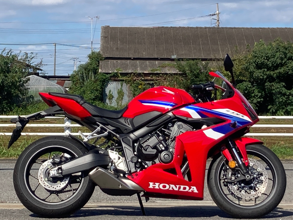 Honda CBR650R E-CLUTCH 2025