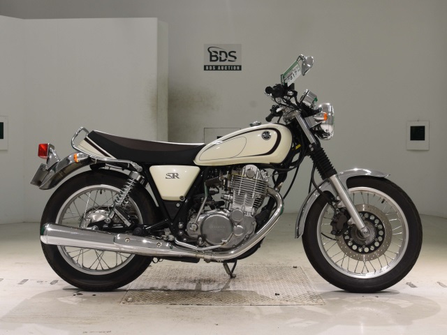 Yamaha SR400 2012
