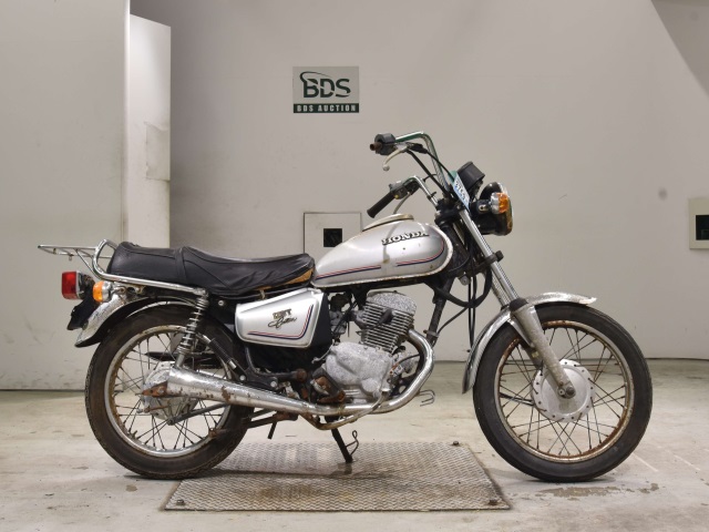 Honda CM125T 1981