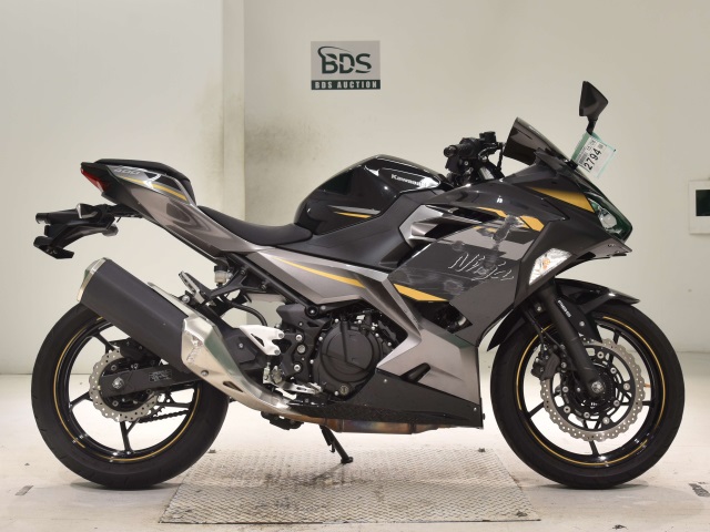 Kawasaki NINJA400 2024
