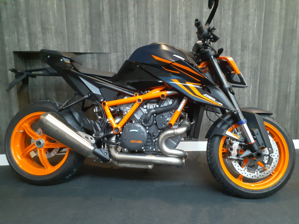 KTM 1290 SUPERDUKE R 2023
