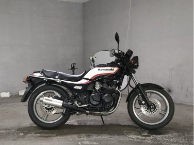 Kawasaki GPZ400 2025