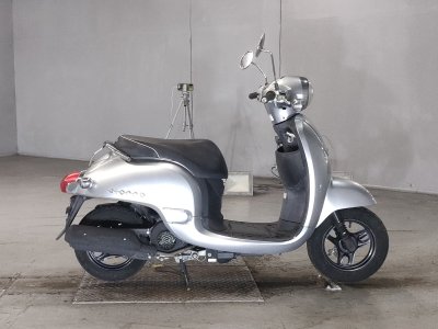 Honda GIORNO 2011