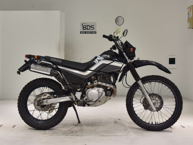 Yamaha SEROW XT225 2002