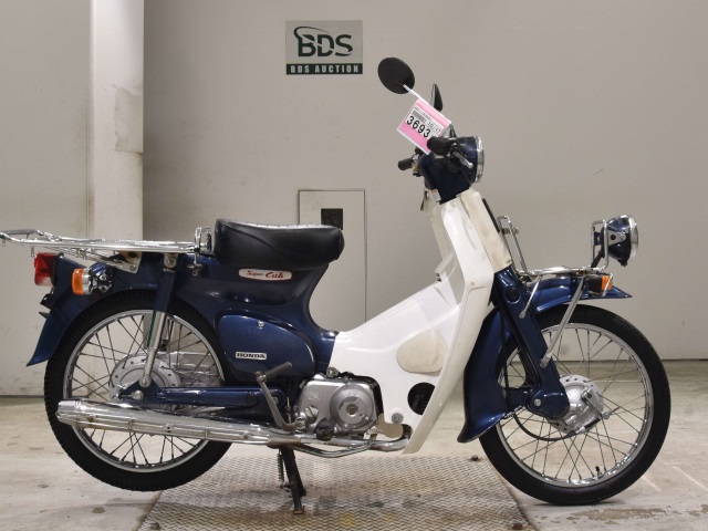 Honda C50 2002